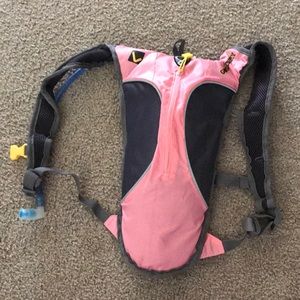 Gooseberry 1.5 Liter Hydration Pack System